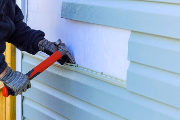 Reliable Siding Repair contractor in Maplewood, MN by Squared Siding